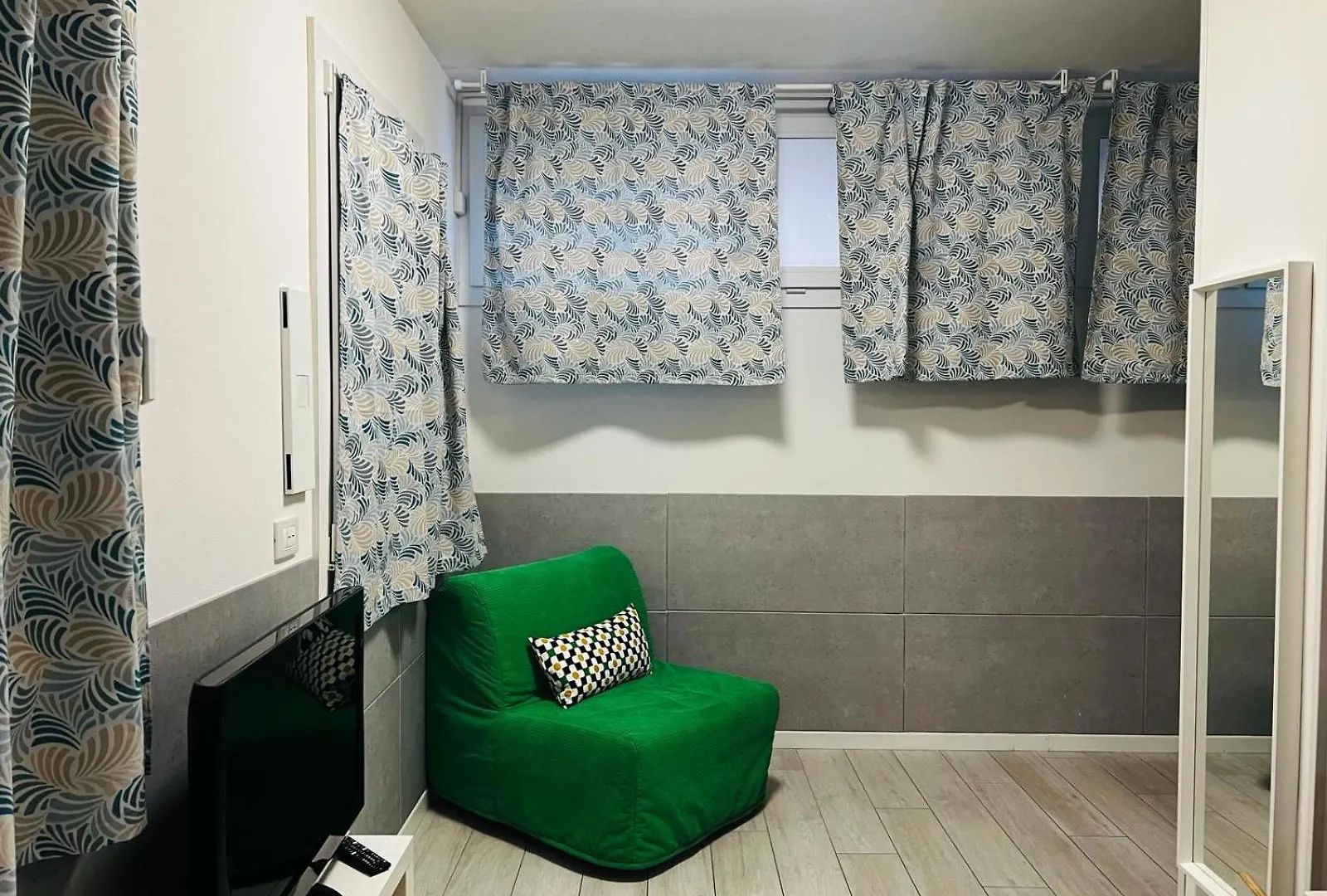 White Roses- Free Park Mazzini Sant'Orsola Apartment Bologna Italy