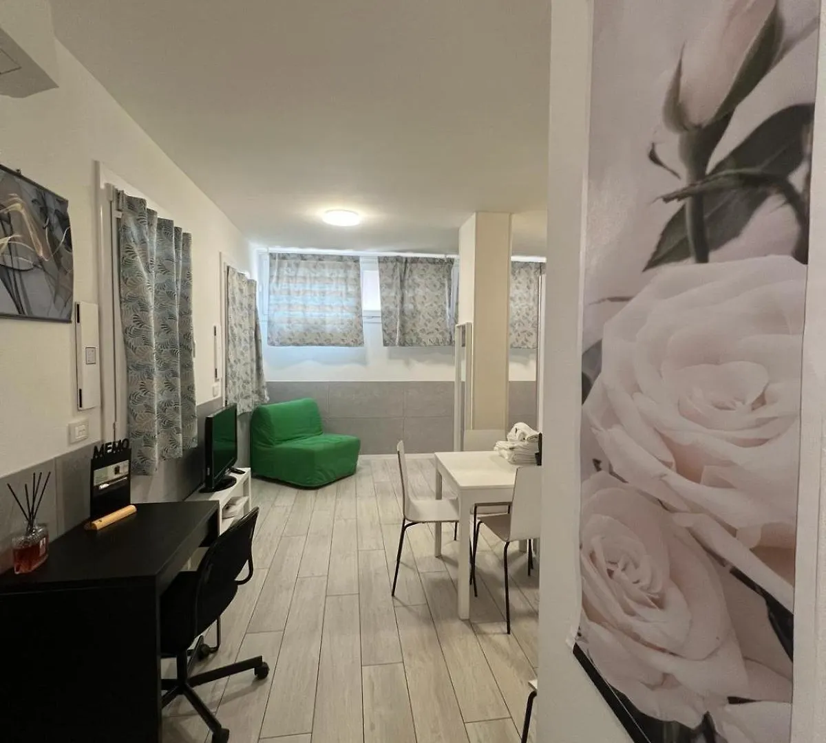 White Roses- Free Park Mazzini Sant'Orsola Apartment Bologna