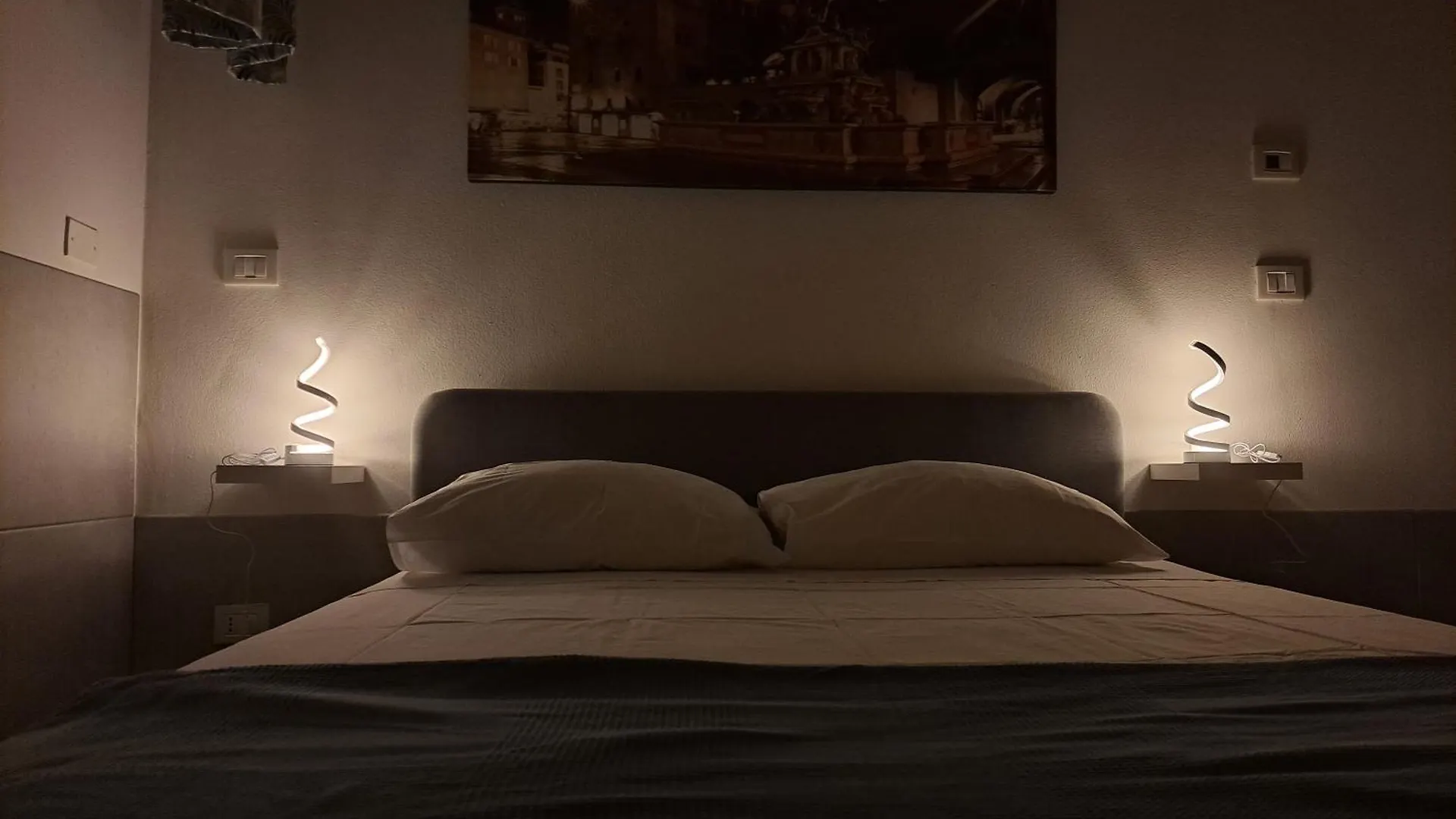 White Roses- Free Park Mazzini Sant'Orsola Apartment Bologna